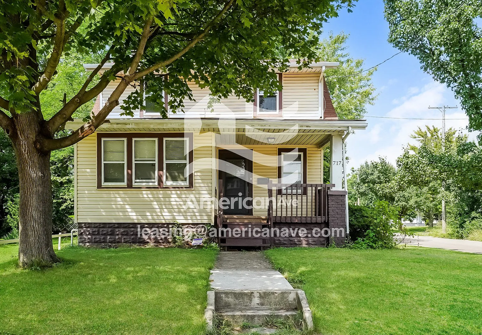 2 bed, 1.0 bath, 1056 sqft, $1,047 — Photo 1