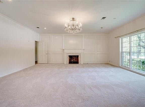 4th image of 1010 W Marvin Ave