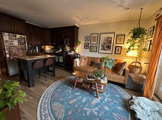 2834 38th St APT 3F, Astoria, NY 11103