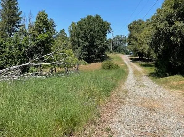 7495 Doster Rd, Mountain Ranch, CA 95246