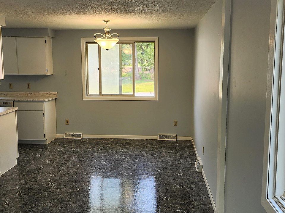 1165 Rock Grove Dr, Nora Springs, IA 50458 Zillow