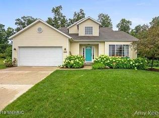 1669 Barnsley Ct SE, Lowell, MI 49331