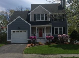 9 Pear Tree Rd, Haverhill, MA 01830