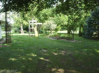 1359 Zilke Rd, Niles, MI 49120