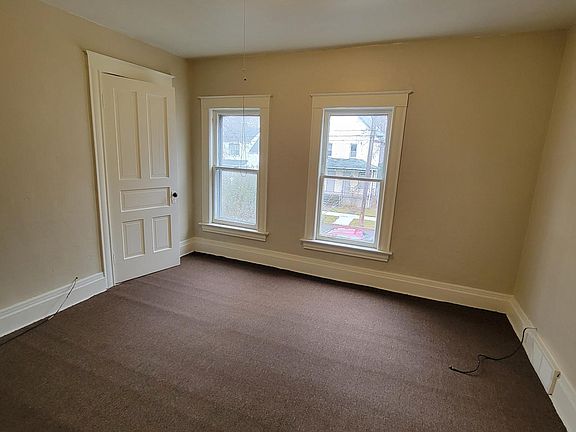 5th image of 1877 Linwood Ave