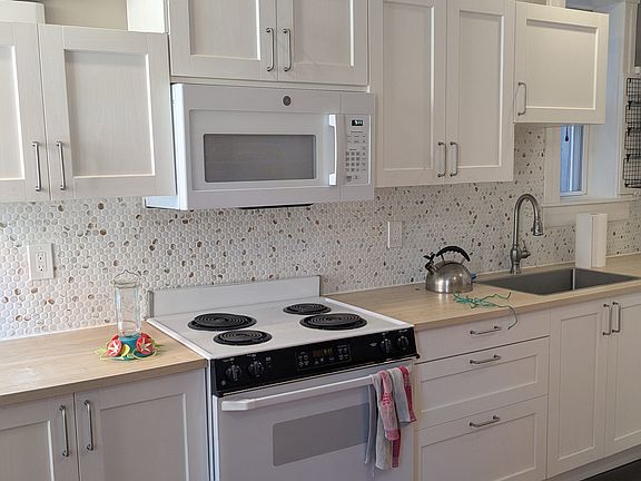2nd image of 2747 Maryland Ave APT 2