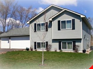 4135 158th St W, Rosemount, MN 55068