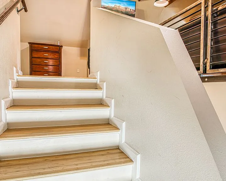 702 Myrtle Ave — Photo 44