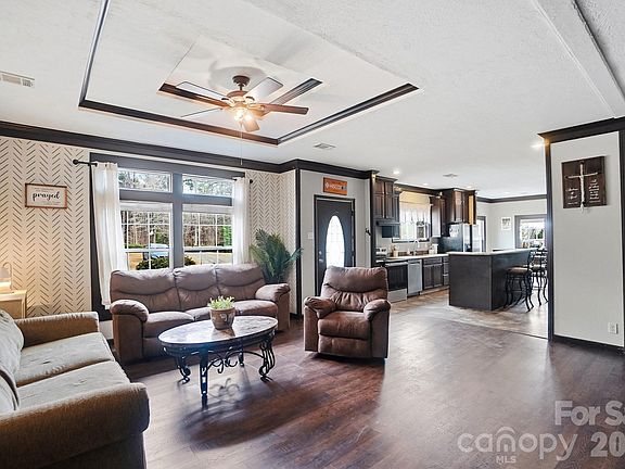 2nd image of 158 Cooks Lake Rd