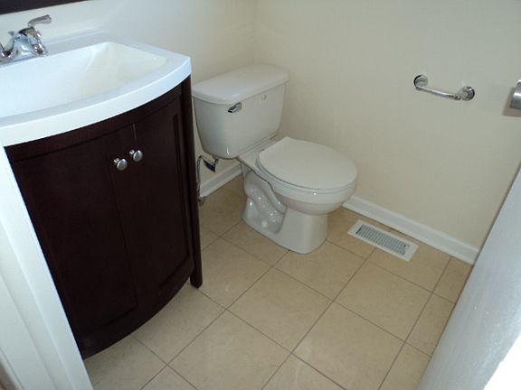 4th image of 1S280 Danby St