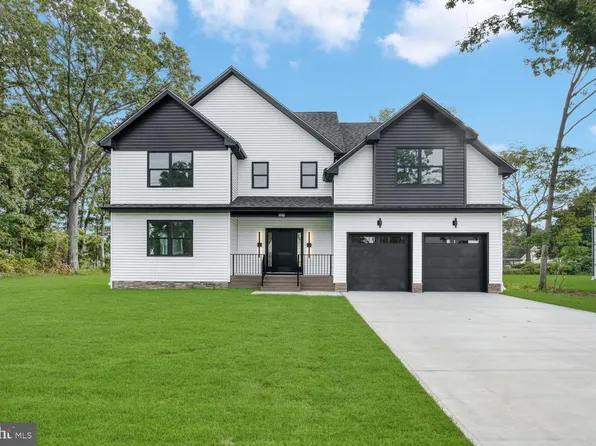 327 Arlington Ave N, Bayville, NJ 08721