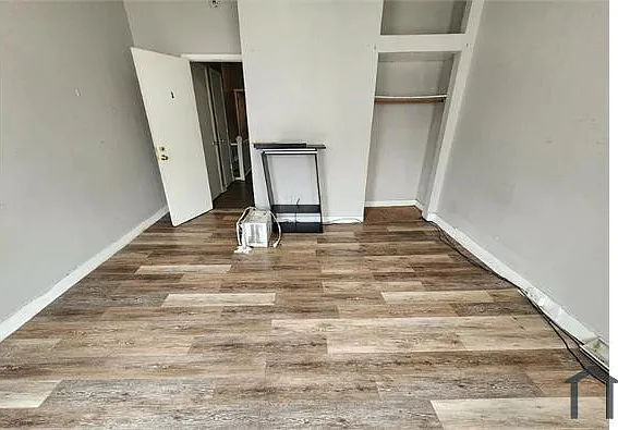 2704 Harlem Ave — Photo 8