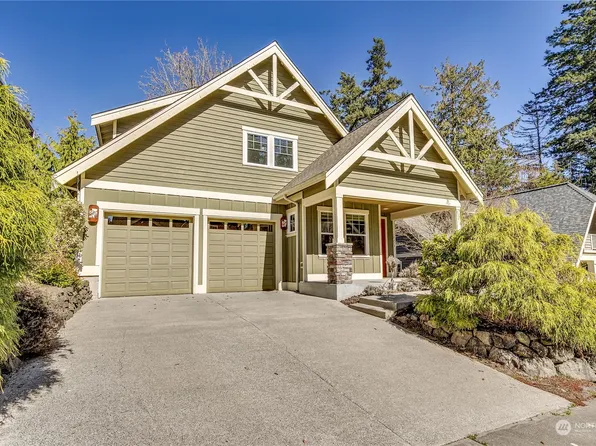 10273 NE Garibaldi Loop, Bainbridge Island, WA 98110