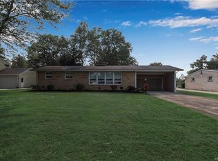 4980 Meadowbrook Rd, Williamsville, NY 14221