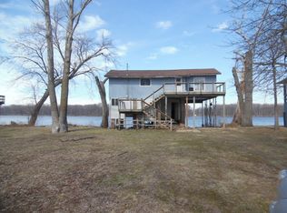 14807 Vans Rd, Fulton, IL 61252