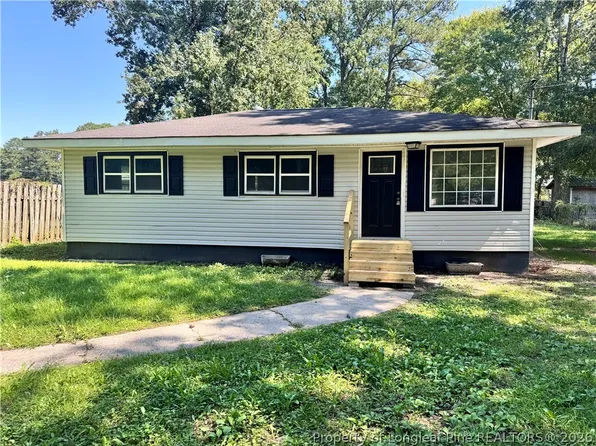 1749 Todd St, Fayetteville, NC 28306