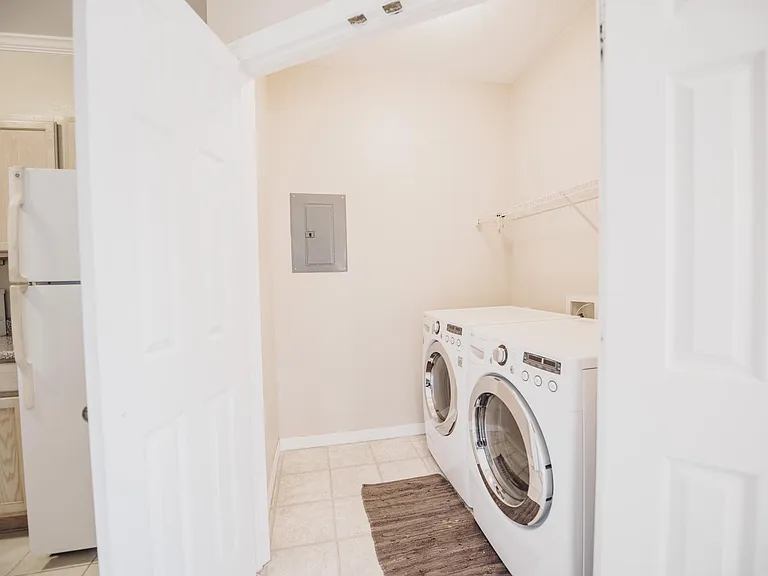 7800 Point Meadows Dr #1528 — Photo 16