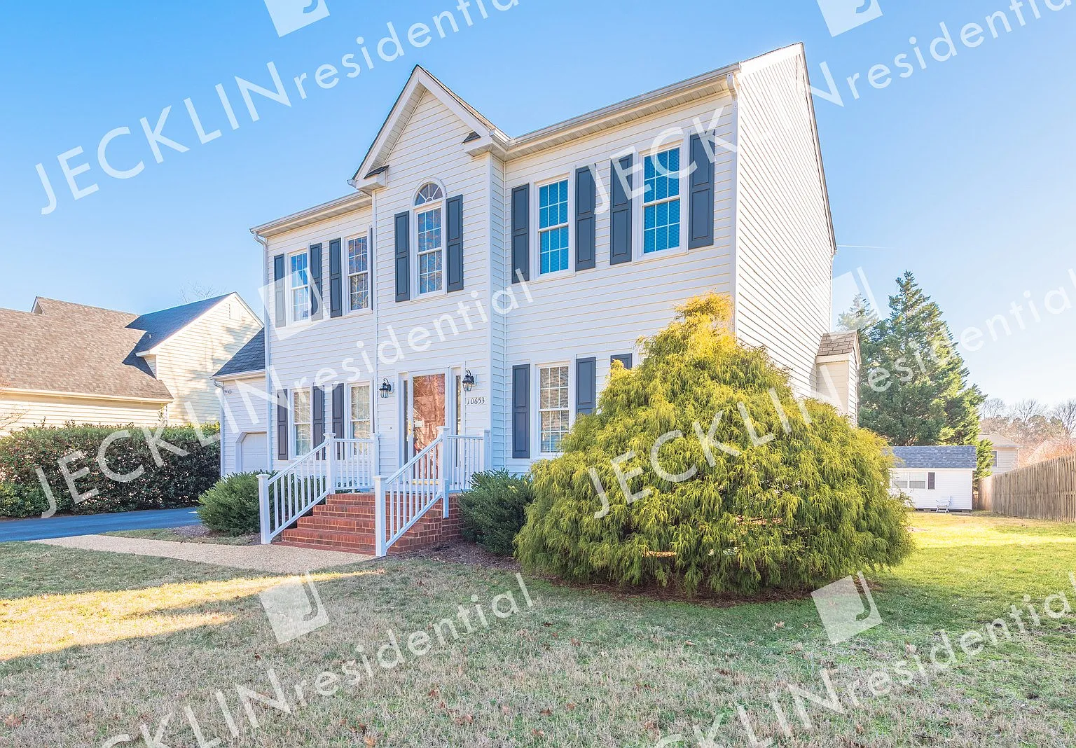 10653 Anna Marie Drive — Photo 1