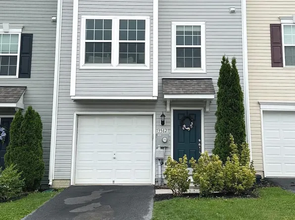 3582 Maplewood Ct, Fayetteville, PA 17222