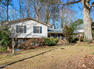 906 Griffis St, Cary, NC 27511