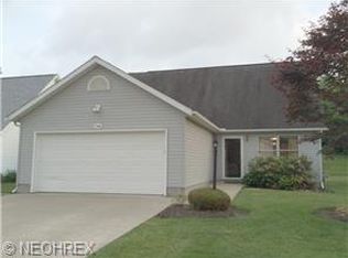 3146 Pondview Dr, Ravenna, OH 44266