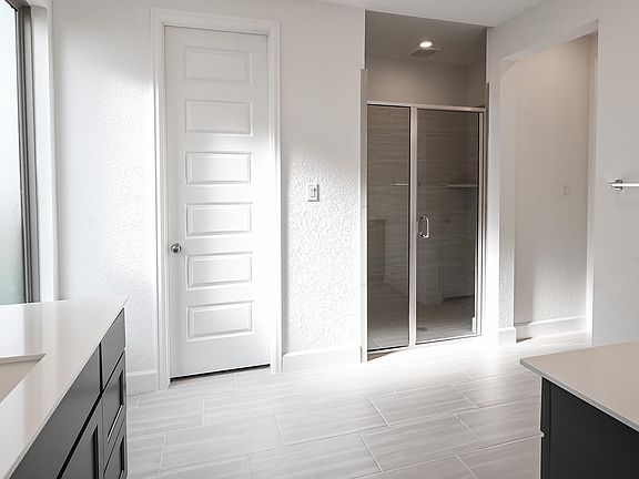 5th image of 425 Constance Drive