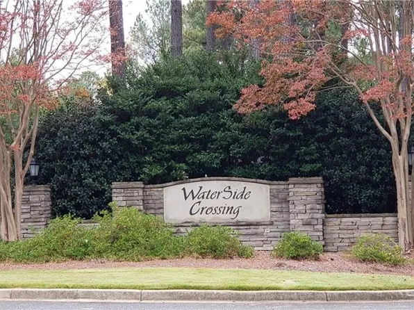 150 Northshores Dr, Seneca, SC 29672