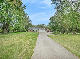 9811 100th St SE, Alto, MI 49302