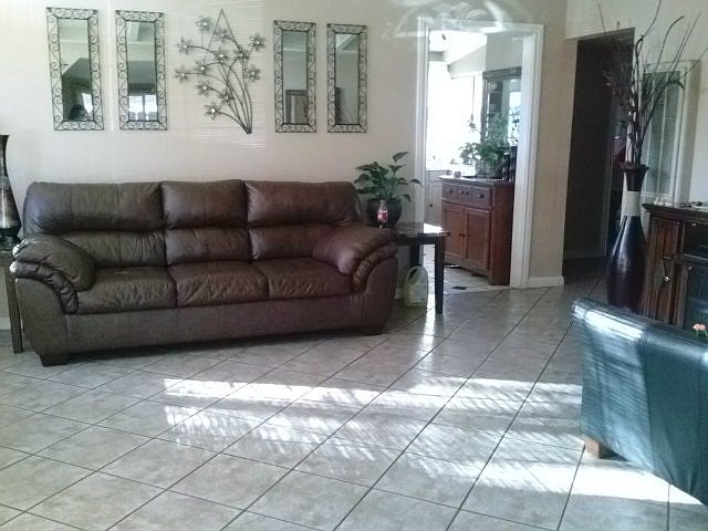 2nd image of 1224 Manzano Way