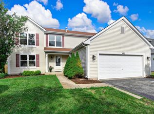 492 S Windcrest Dr, Romeoville, IL 60446
