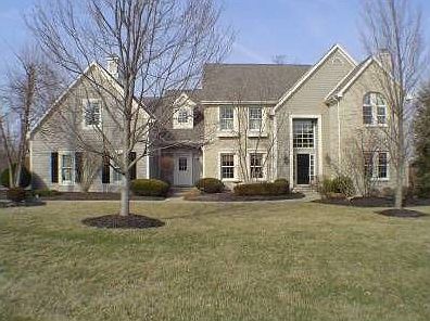 1st image of 686 Canterbury Dr