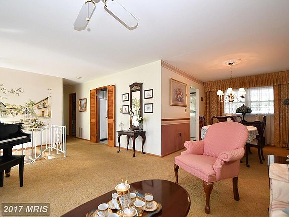 5th image of 604 Charwood Ct
