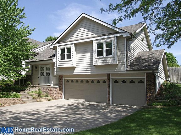 2nd image of 3420 Wildbriar Ln
