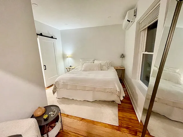 206 Hanover St #1L — Photo 3