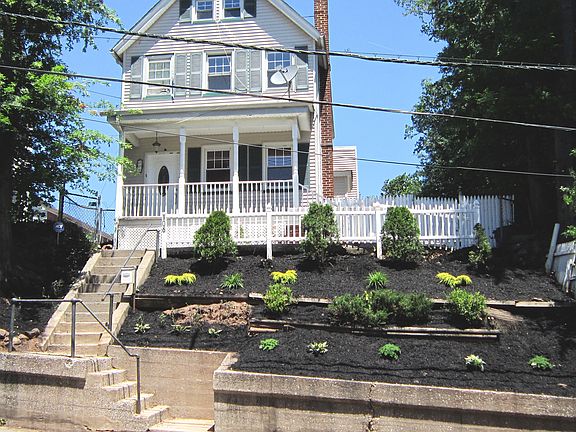 2nd image of 106 Belleville Ave #2