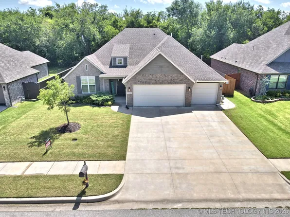 10423 S 233rd East Pl, Broken Arrow, OK 74014