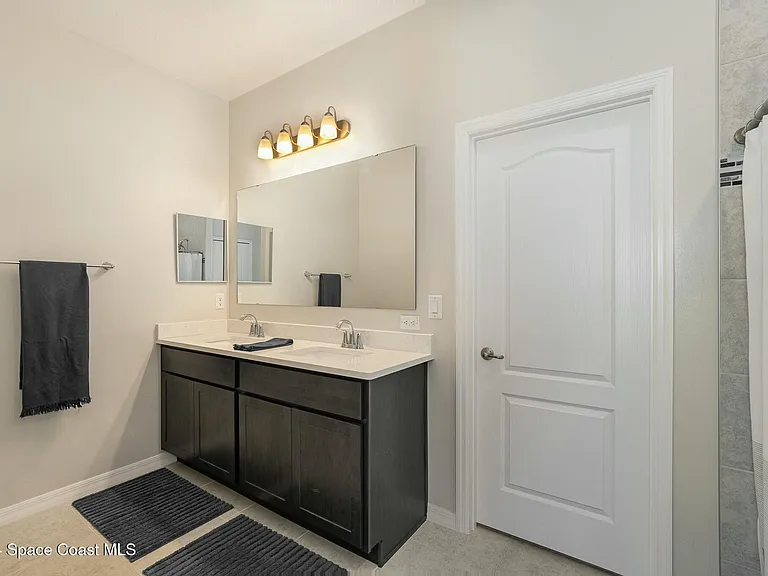 4832 Shannock Ave — Photo 17