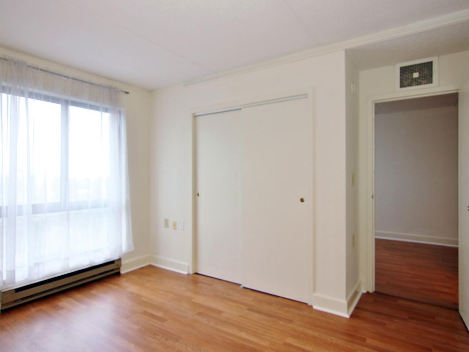 2nd image of 60 Strawberry Hill Ave Unit 808