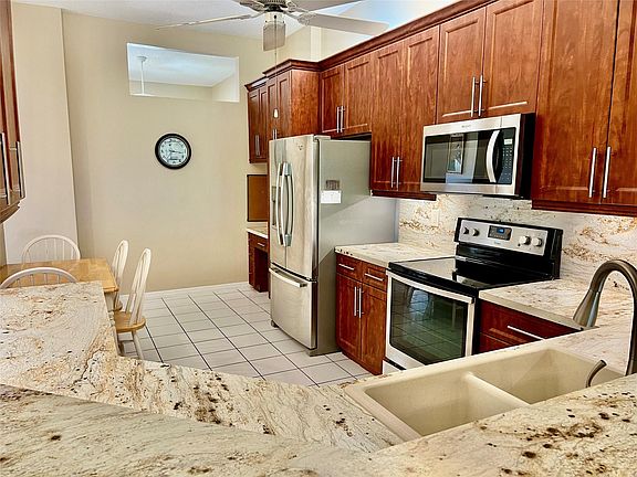 4th image of 7899 Granville Drive #411