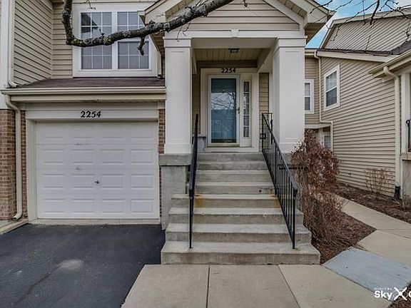 2nd image of 2254 Scott Ln #2254
