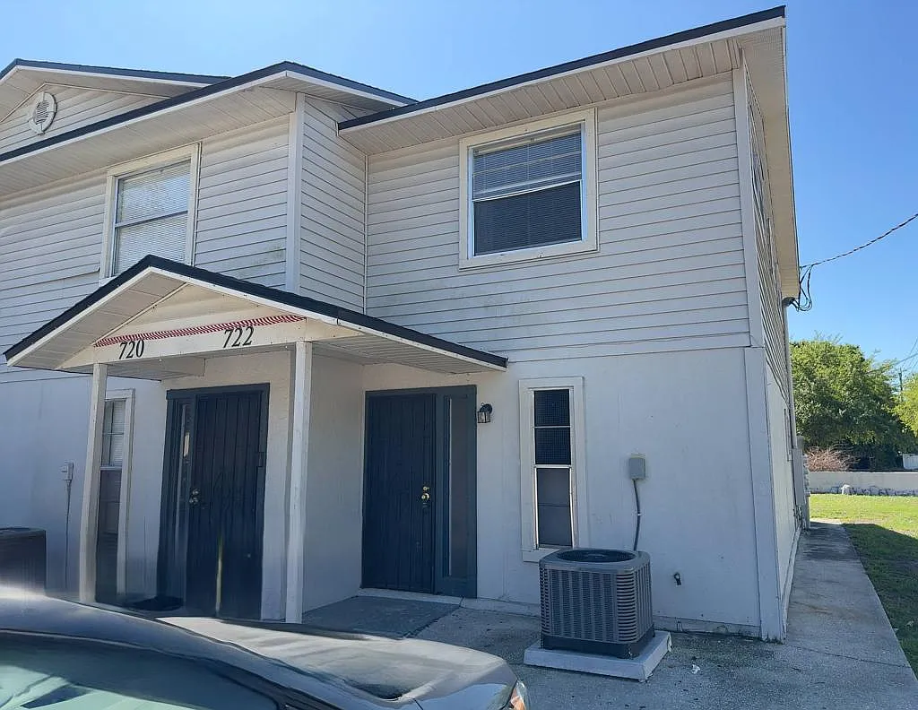 722 W. Columbia Ave.,Kissimmmee, FL — Photo 1
