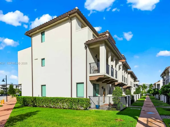 4426 NW 83rd Pkwy, Doral, FL 33166