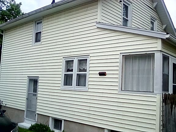 2nd image of 945 Van Buren Ave NW