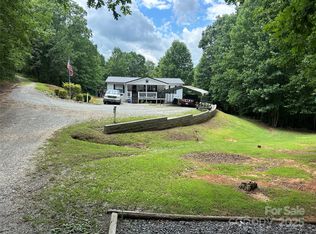 236 Hidden Cove Dr, Marion, NC 28752