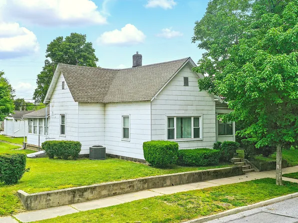 1331 S 9th St, Noblesville, IN 46060