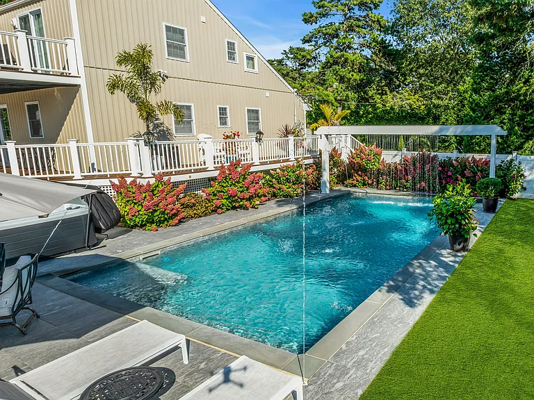 35 Grant Blvd — Photo 48