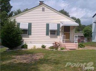 2711 Hawson Dr, Saint Louis, MO 63125