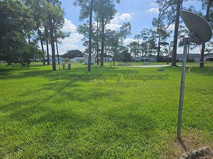 2 bed, 2.0 bath, 836 sqft, $1,100 — Photo 2