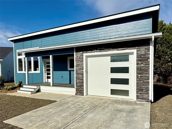 718 Reporter Court, Ocean Shores, WA 98569