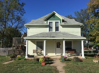 205 Dewey St, Vermillion, KS 66544